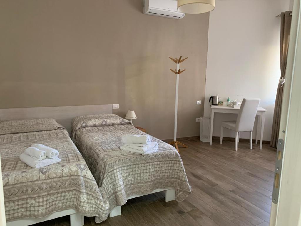 Bed and Breakfast Etesia Ольбія Екстер'єр фото