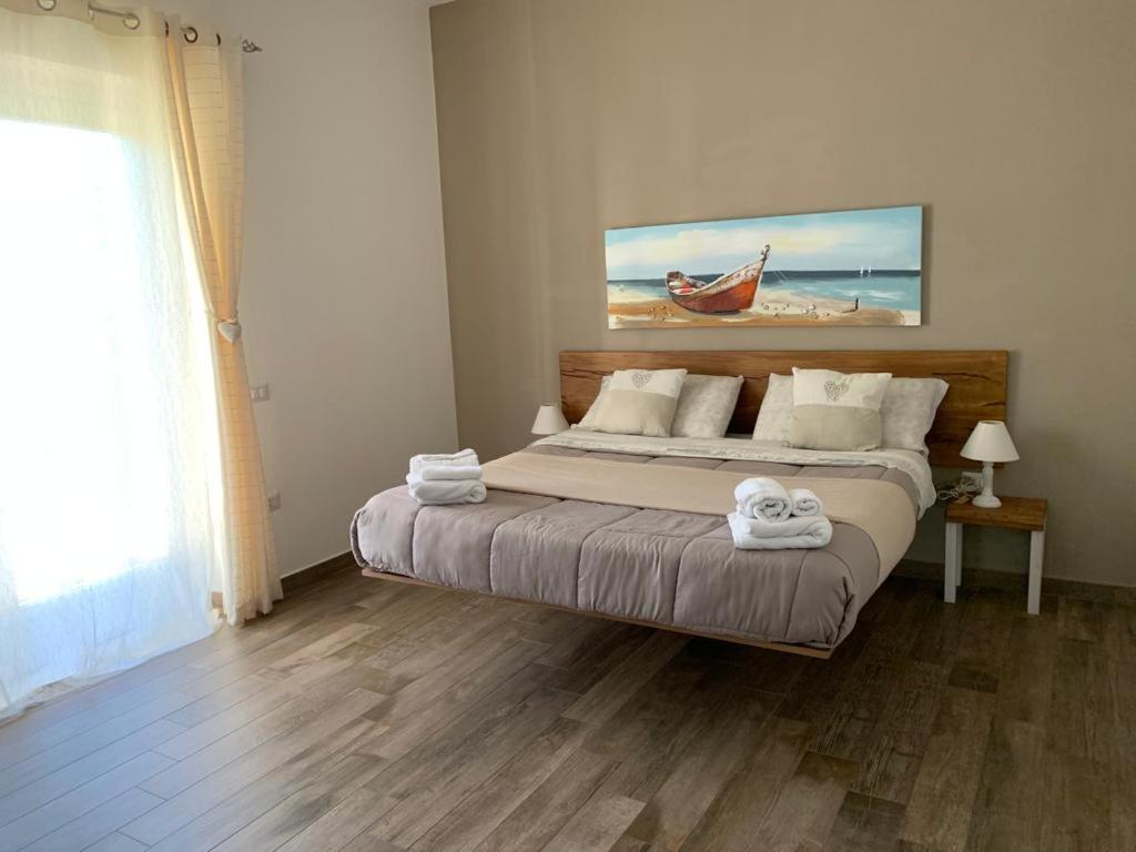 Bed and Breakfast Etesia Ольбія Екстер'єр фото