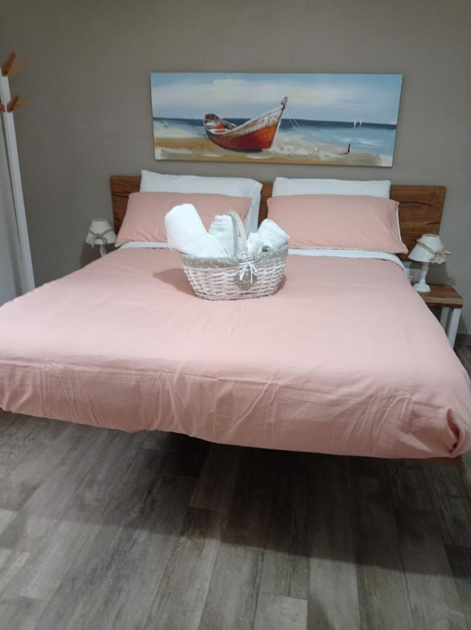 Bed and Breakfast Etesia Ольбія Екстер'єр фото